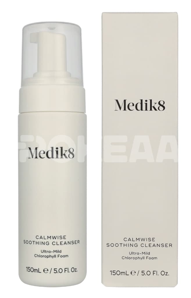 Medik8 Calmwise Soothing Cleanser 150ml 1