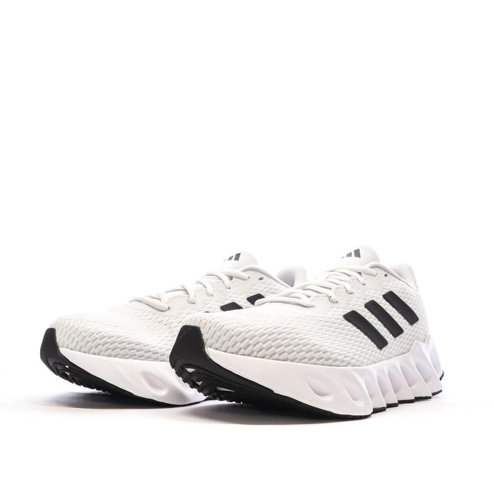 Baskets Blanches/Noires Homme Adidas Switch 6