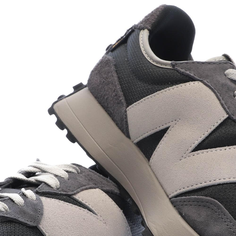 New Balance 327 Baskets Grises Homme U327OD 7