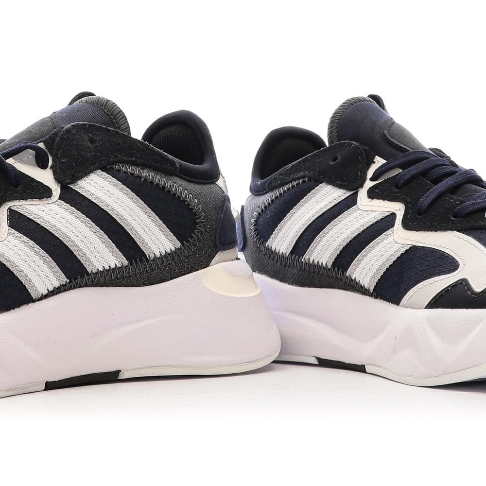 Baskets Noires/Blanches Femme Adidas Futureflow 7